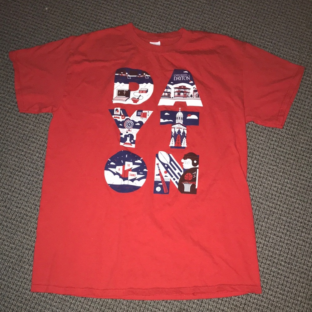 Dayton Flyers Gildan Red Short-Sleeve Men’s T-Shirt with Navy & White Graphic